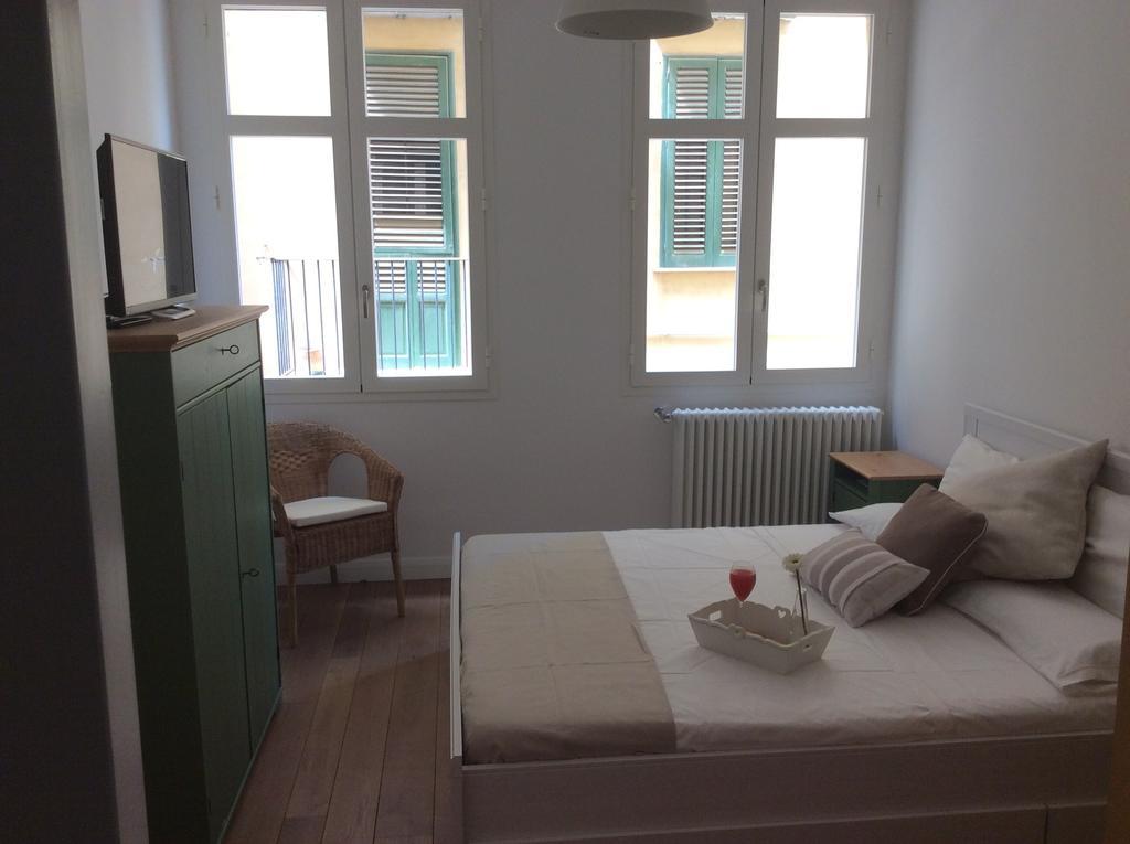 Home In City Παλέρμο Δωμάτιο φωτογραφία